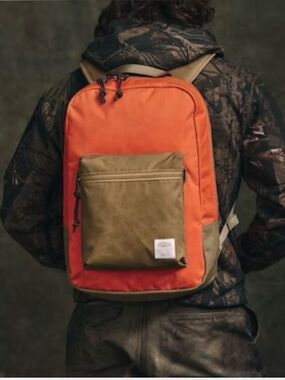NEW ! Filson Surveyor 25L Backpack Waxed Corduroy NWT - Dark Tan - Orange